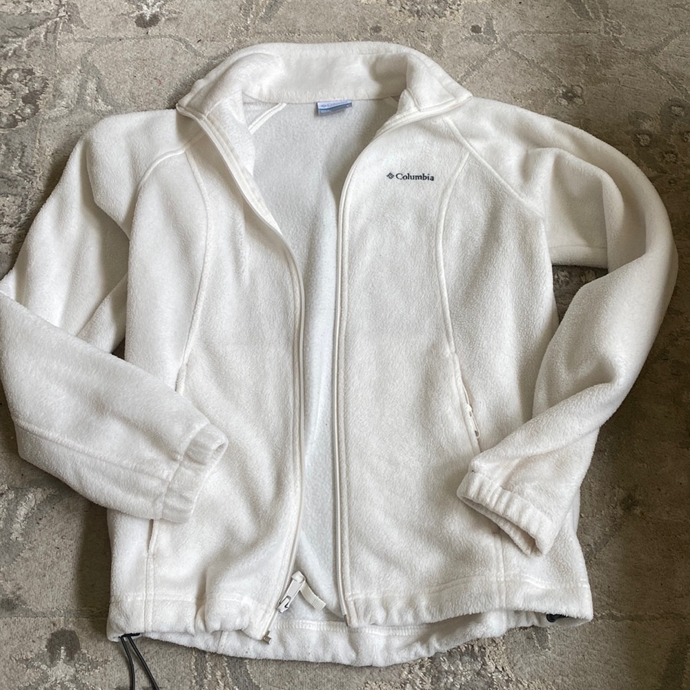 Cream colored Columbia fleece
